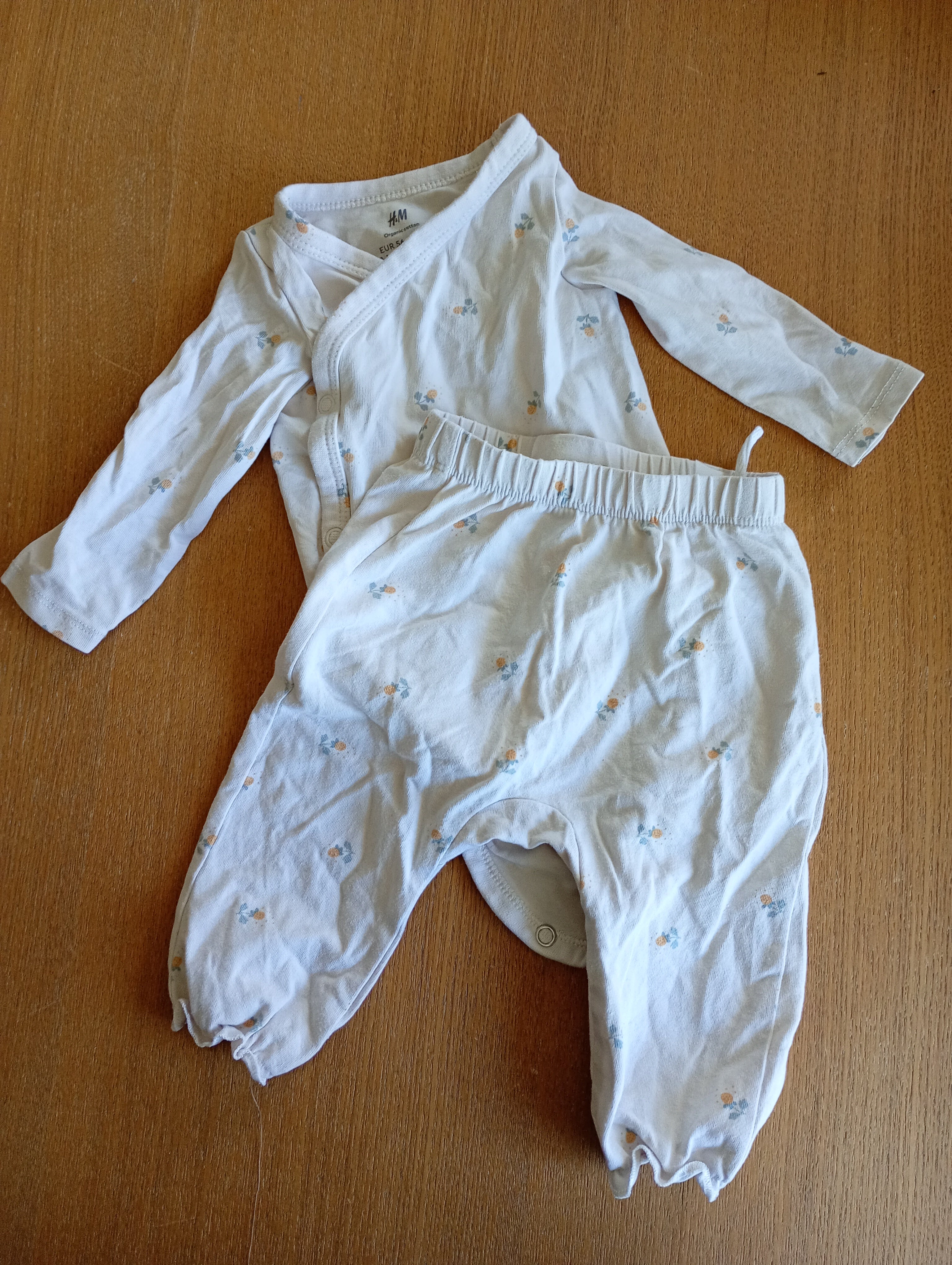 H&M sæt body/buks 56